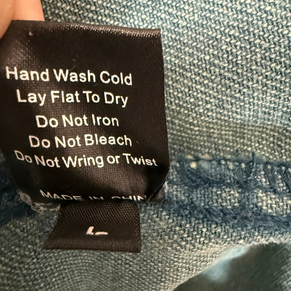 POL Frayed Denim Shacket Jacket Size L Blue Snap Front Distressed Western Style - Picture 10 of 10